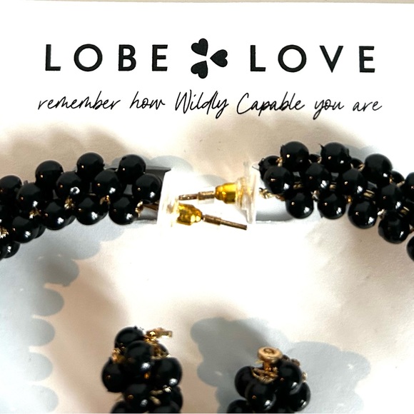 🌸LOBE LOVE Black Beaded Statement Hoops - Picture 3 of 4